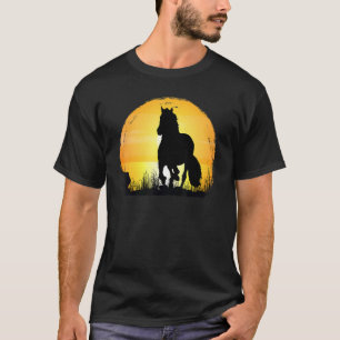 Camiseta Silhueta de Raça de Cavalo no Pôr do Sol Andaluz
