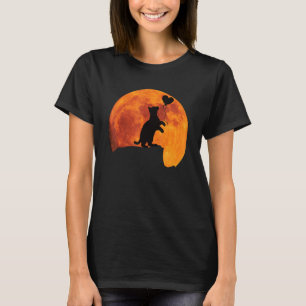 Camiseta Silhueta Gato na Lua cheia com coração. Beautifu