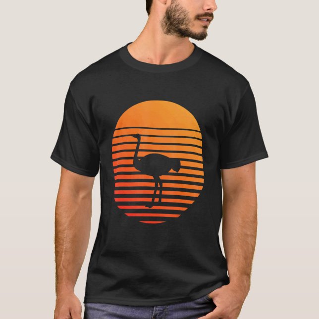 Camiseta Silhueta Sombra De Ostrich Em Frente A Um Sol (Frente)