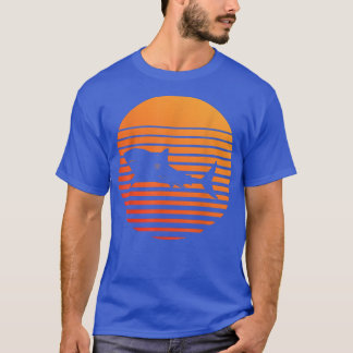 Camiseta Silhueta sombra de tubarão-Tigre em frente a um So