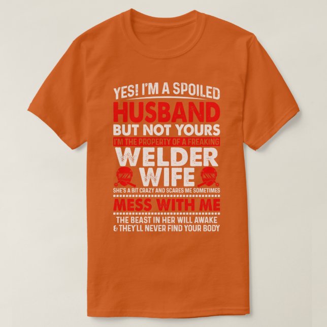 Camiseta Sim, Sou Um Marido Maldito Da Mulher Solteira Orgu (Frente do Design)