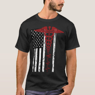 Camiseta Símbolo médico da bandeira americana Black Patriot