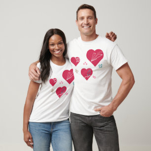 Camiseta Símbolos de Coração com Elementos de Educação para