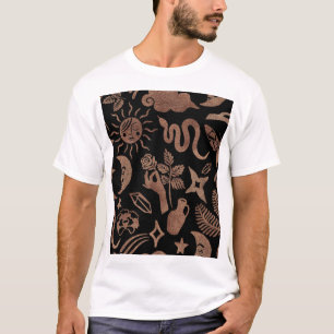 Camiseta Símbolos místicos: cobra, sol, lua.