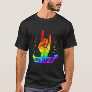 Camiseta Sinal Colorido Da Mão Dos Cornos Lgbtq Igualdade R