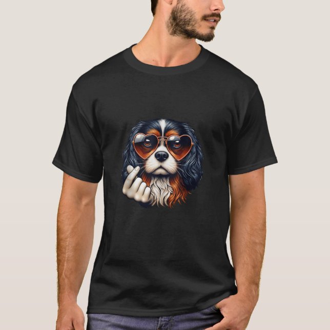 Camiseta Sinal de Coração Cavalier Mão Rei Charles Spaniel (Frente)