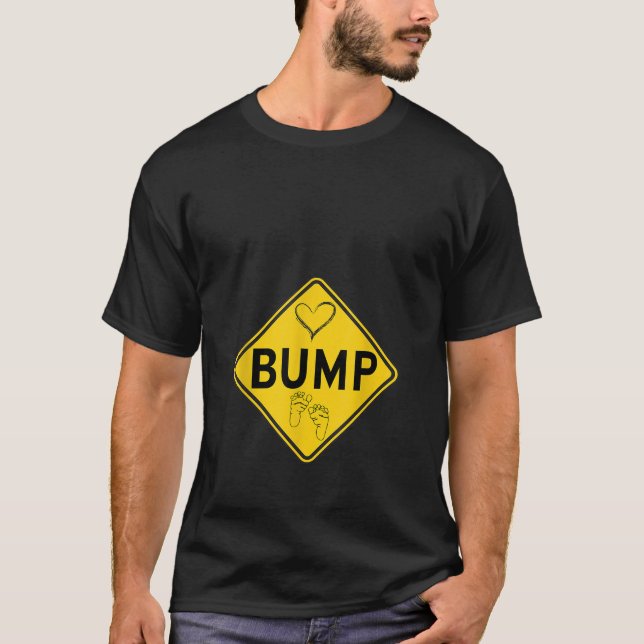 Camiseta Sinal de Estrada BUMP Gravidez Engraçada Mãe Mothe (Frente)