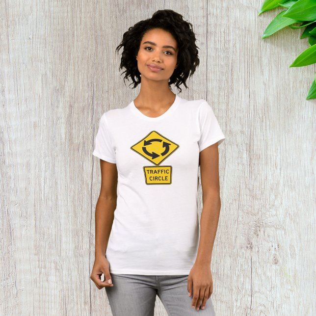 Camiseta Sinal de Estrada em Círculo de Tráfego Mulher-Cami (Criador carregado)
