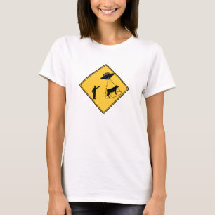 Camiseta Sinal de Estrada - Vaca e OVNI