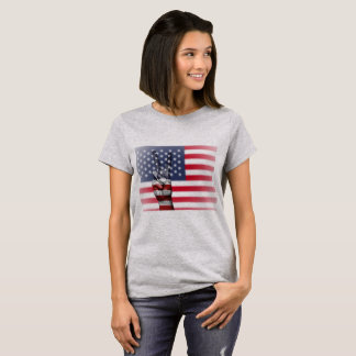 Camiseta Sinal de Paz de Bandeira Americana Shirt