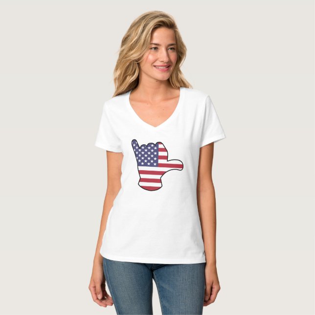 Camiseta Sinal Shaka com bandeira dos EUA (Frente Completa)