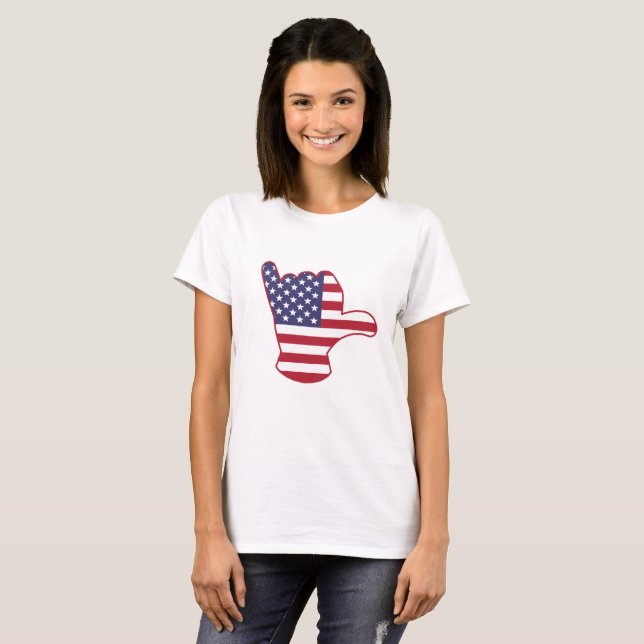 Camiseta Sinal Shaka com bandeira dos EUA (Frente Completa)