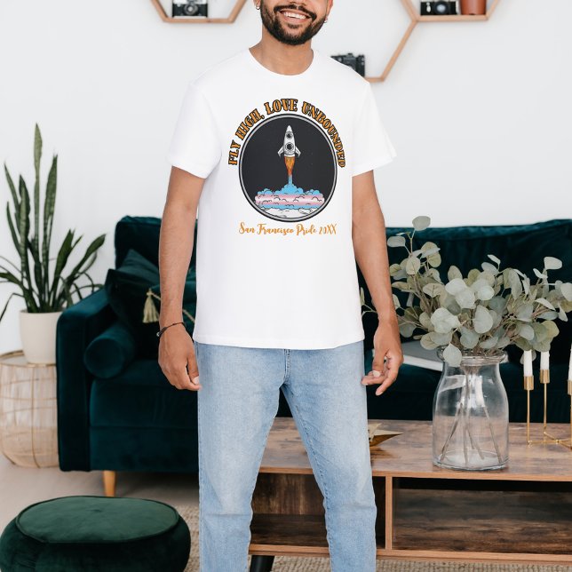 Camiseta Sinalizador de Transgênero LGBTQ, Voo Alto, Amor S (Criador carregado)