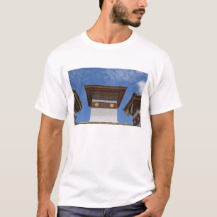 Camiseta Sindokha Dzong, Passagem de Dochu La