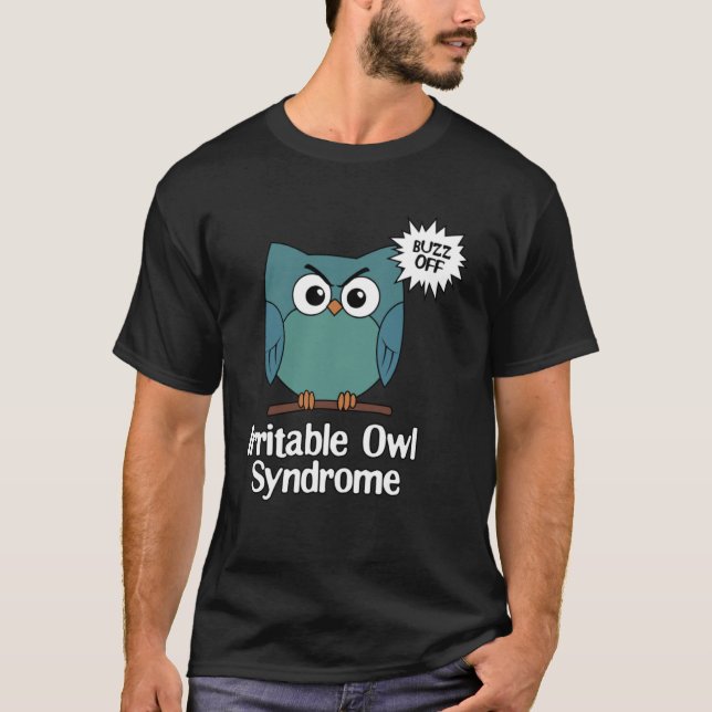 Camiseta Síndrome de Coruja Irritável Coruja Ruptura Sarcás (Frente)