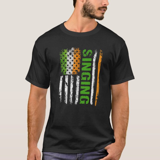 Camiseta Singing American Flag Distressed St Patrick's Day (Frente)
