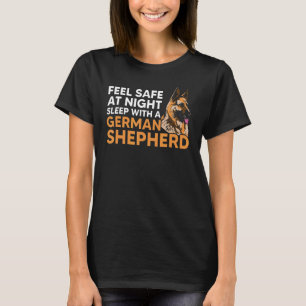 Camiseta Sinta-Se Seguro Durante A Noite Dormindo Com Cão G