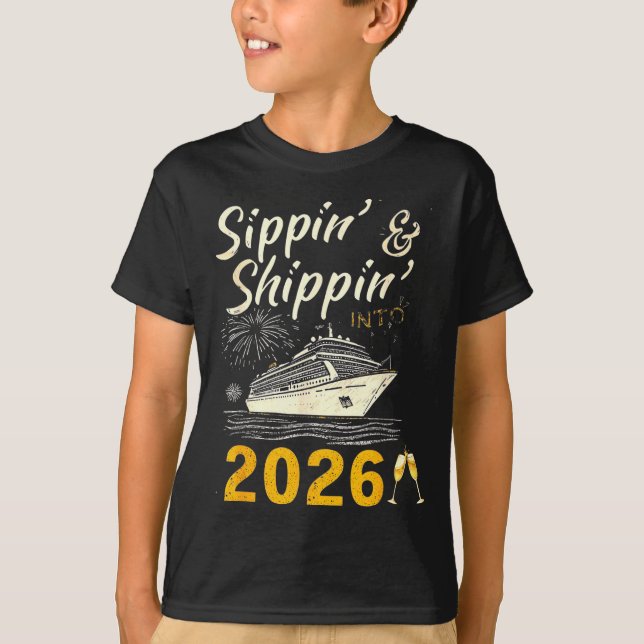 Camiseta Sipn’ &amp; Shipn’ Into 2026 Cruise Party, Happy N (Frente)