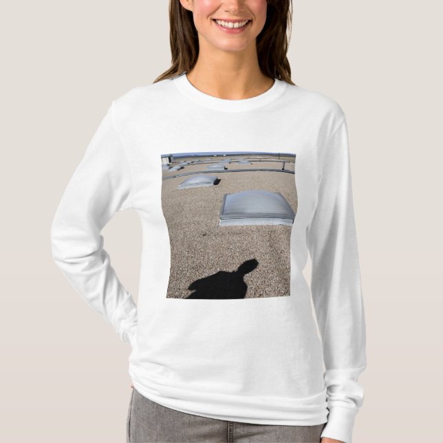 Camiseta Sistema de iluminação solar do dia (Frente)