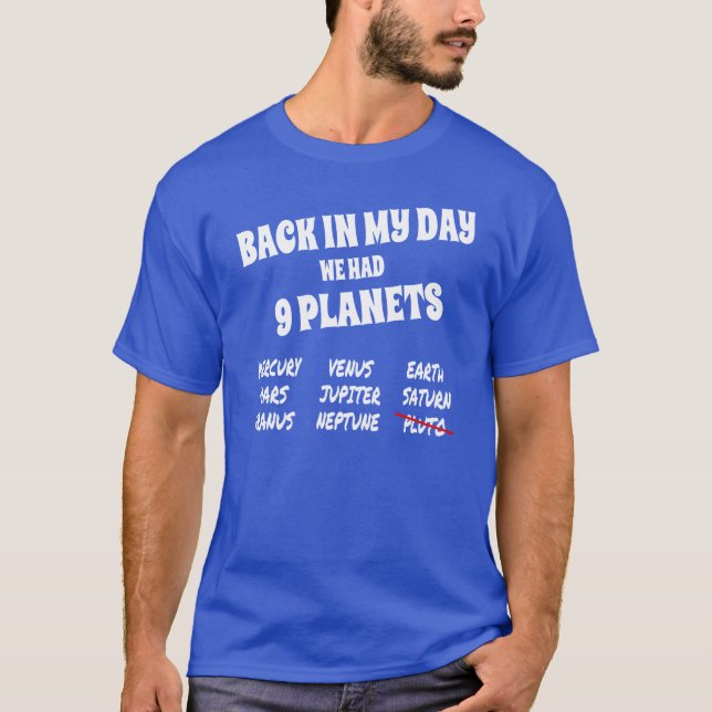 Camiseta Sistema solar engraçado, 9 planetas (Frente)