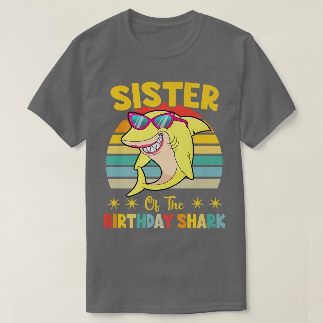 Camiseta Sister Of The Shark Birthday Family Birthday Littl (Frente do Design)