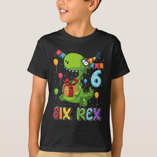Camiseta Six Rex 6th Birthday Sixth Dinosaur Holding Box Gi (Frente)