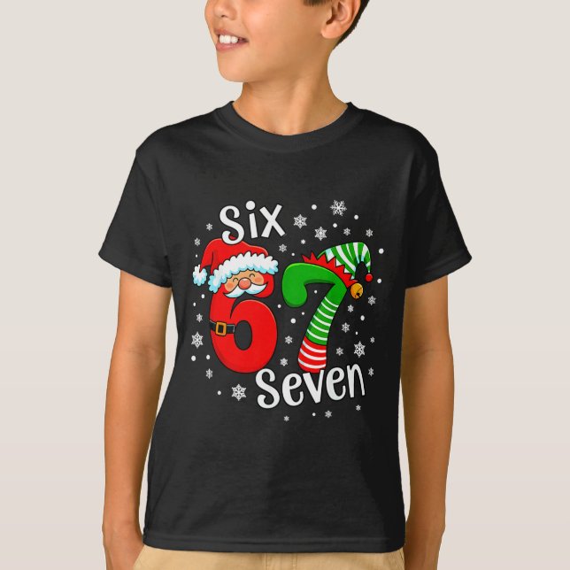 Camiseta Six Seven 67 Meme 6 7 Elf Santa Christmas  (Frente)