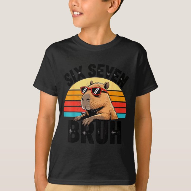 Camiseta Six Seven Bruh 67 Meme Capybara  (Frente)