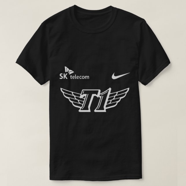 Camiseta SK Telecom T1 Winter 2013-2014 Essential T-Shirt (Frente do Design)