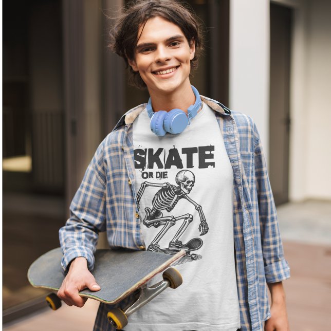 Camiseta Skate or Die Skeleton Skateboard Streetwear Tee (Criador carregado)