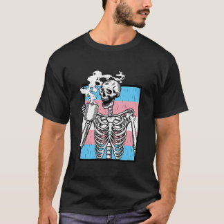 Camiseta Skeleton Drinking Coffee Lgbt-Q Transgender Pride 
