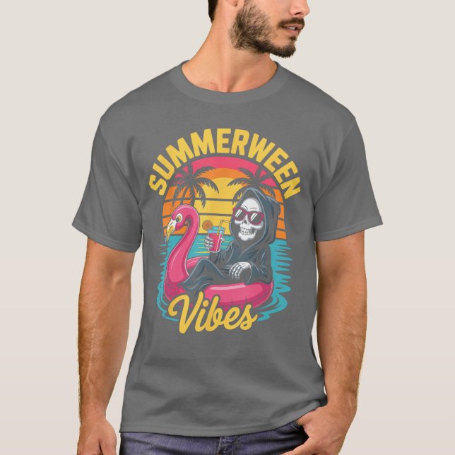 Camiseta Skeleton Flamingo Spooky Summer Party Beach Summer (Frente)