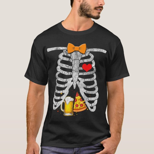 Camiseta Skeleton Halloween Beer Pizza Engraçado Golpe de G (Frente)