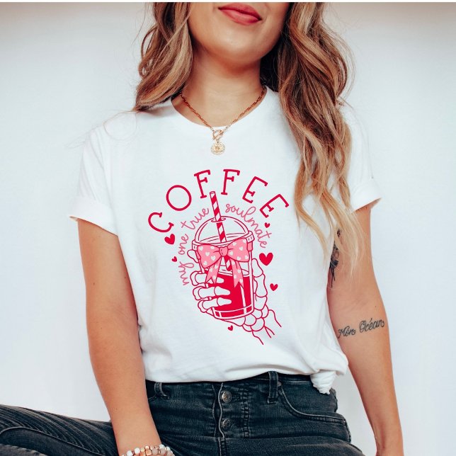 Camiseta Skeleton Hand Coffee Soulmate Red Pink Hearts (Criador carregado)
