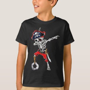 Camiseta Skeleton Pirate & Soccer Ball Halloween Costum