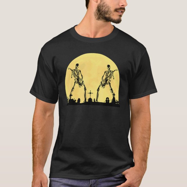Camiseta Skeleton Playing Electric Guitar Solo in Graveyard (Frente)
