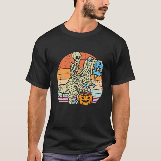Camiseta Skeleton Riding Mummy Dinosaur rex Halloween  Pump (Frente)