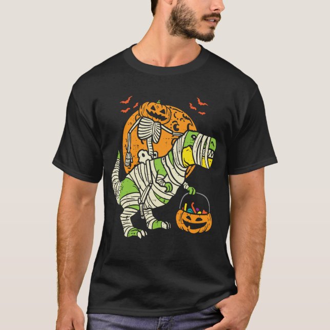 Camiseta Skeleton Riding Mummy Dinosaur T Rex (Frente)