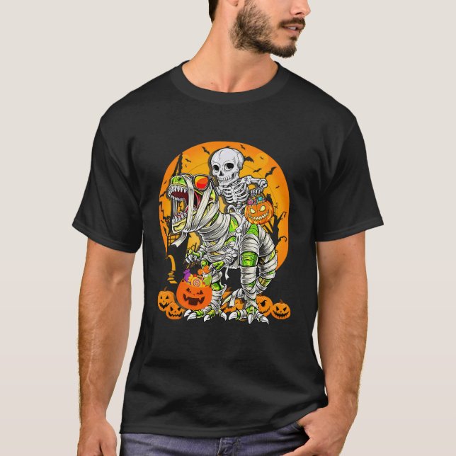 Camiseta Skeleton Riding Mummy Dinosaur T Rex Halloween (Frente)