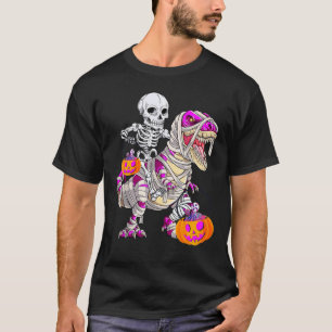 Camiseta Skeleton Riding Mummy Dinosaur T Rex Halloween Pin
