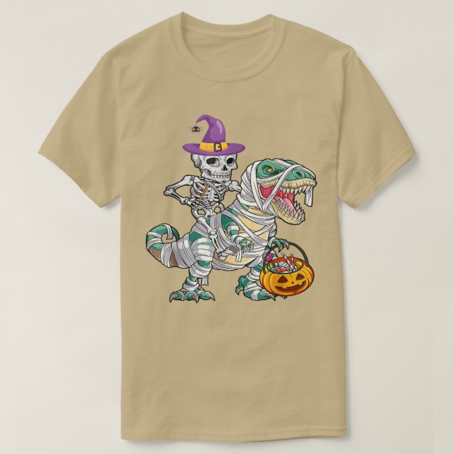 Camiseta Skeleton Riding Mummy T re Funny Skeleton Witch Ha (Frente do Design)