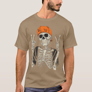 Camiseta Skeleton Rocker Hat Skater Cool Punk Rock Hallowee