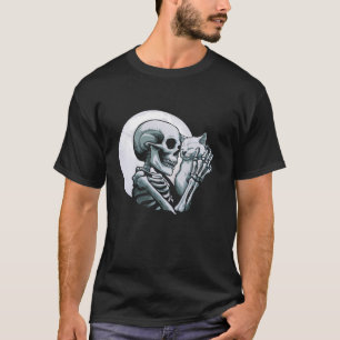 Camiseta Skeleton Segurando Gato Malandro Halloween Gótico