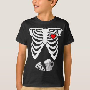 Camiseta Skeleton Sinal de Coração de Mão Halloween Beer Pi