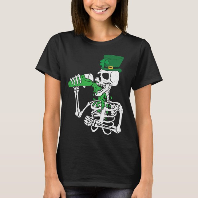 Camiseta Skeletons Leprechaun Drinking Beer St Patrick s Da (Frente)