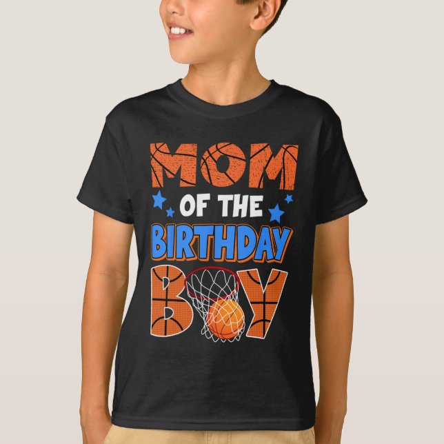 Camiseta Sketll Mom Of The Birthday Boy Family Matching  (Frente)
