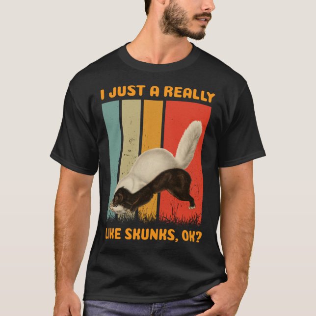 Camiseta Skunks Eu Gosto Muito De Skunks (Frente)