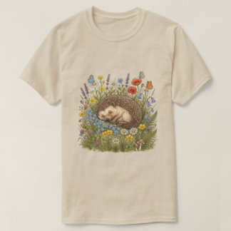 Camiseta Sleeping Hedgehog in Wildflower Meadow Aesthetic
