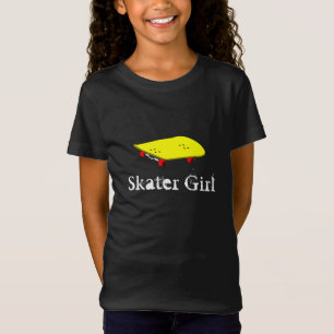 Camiseta Slogan de uma garota com skate amarelo legal