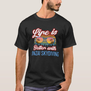 Camiseta Slogan Retrosunset Com Banzai Skydiving